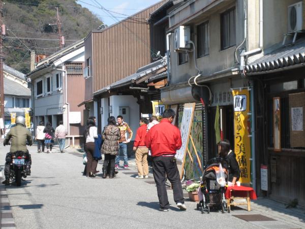 江戸時代の風情が色濃く残る「城下町龍野」の生活風景を撮影した写真