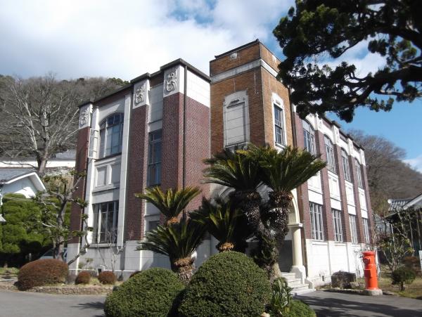 木造洋風建築で造られた旧龍野醤油同業組合事務所を撮影した写真