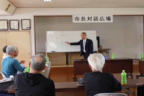 市長対話の様子1