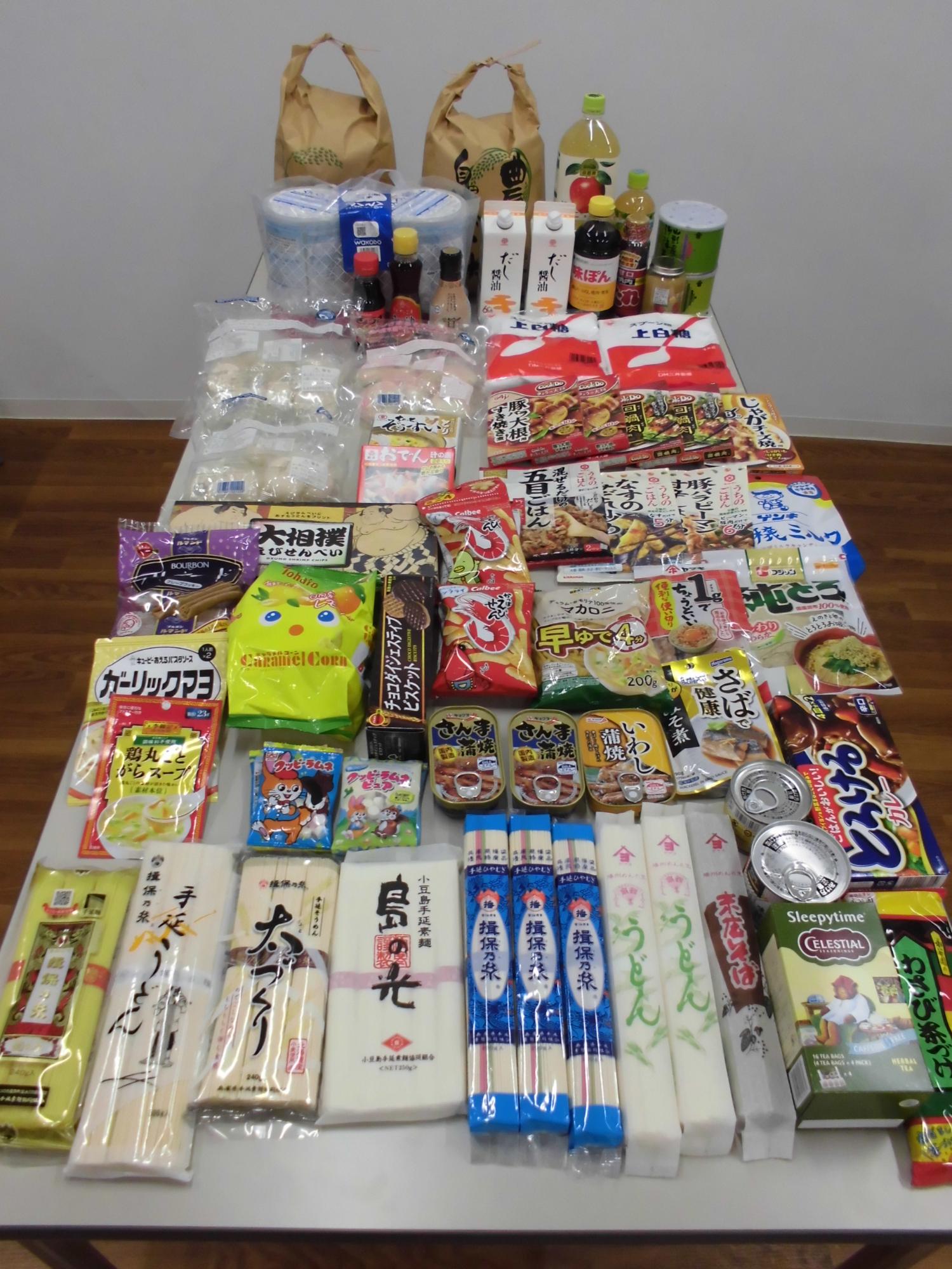 令和8年6月に回収した食品の写真