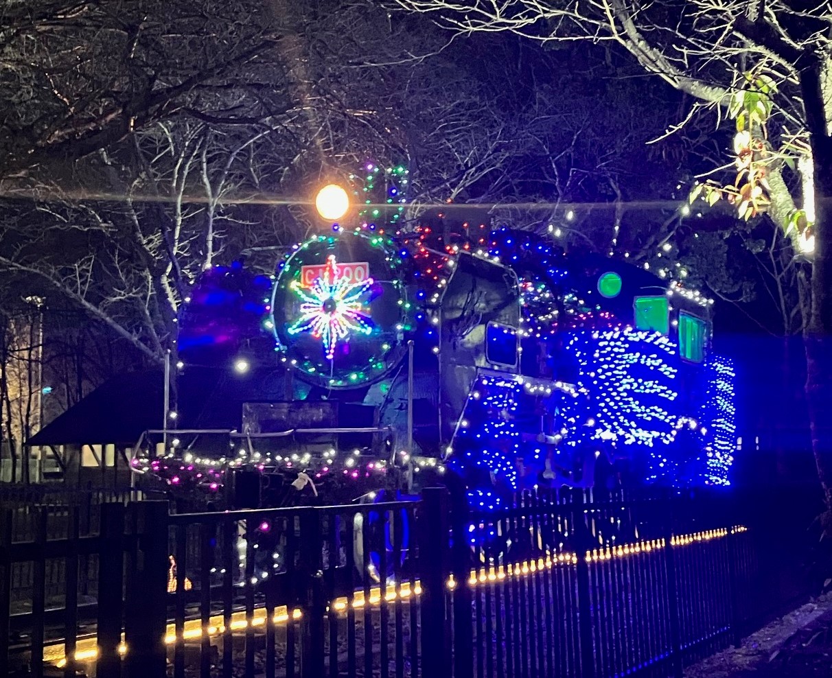 蒸気機関車イルミネーション写真 令和6年12月撮影