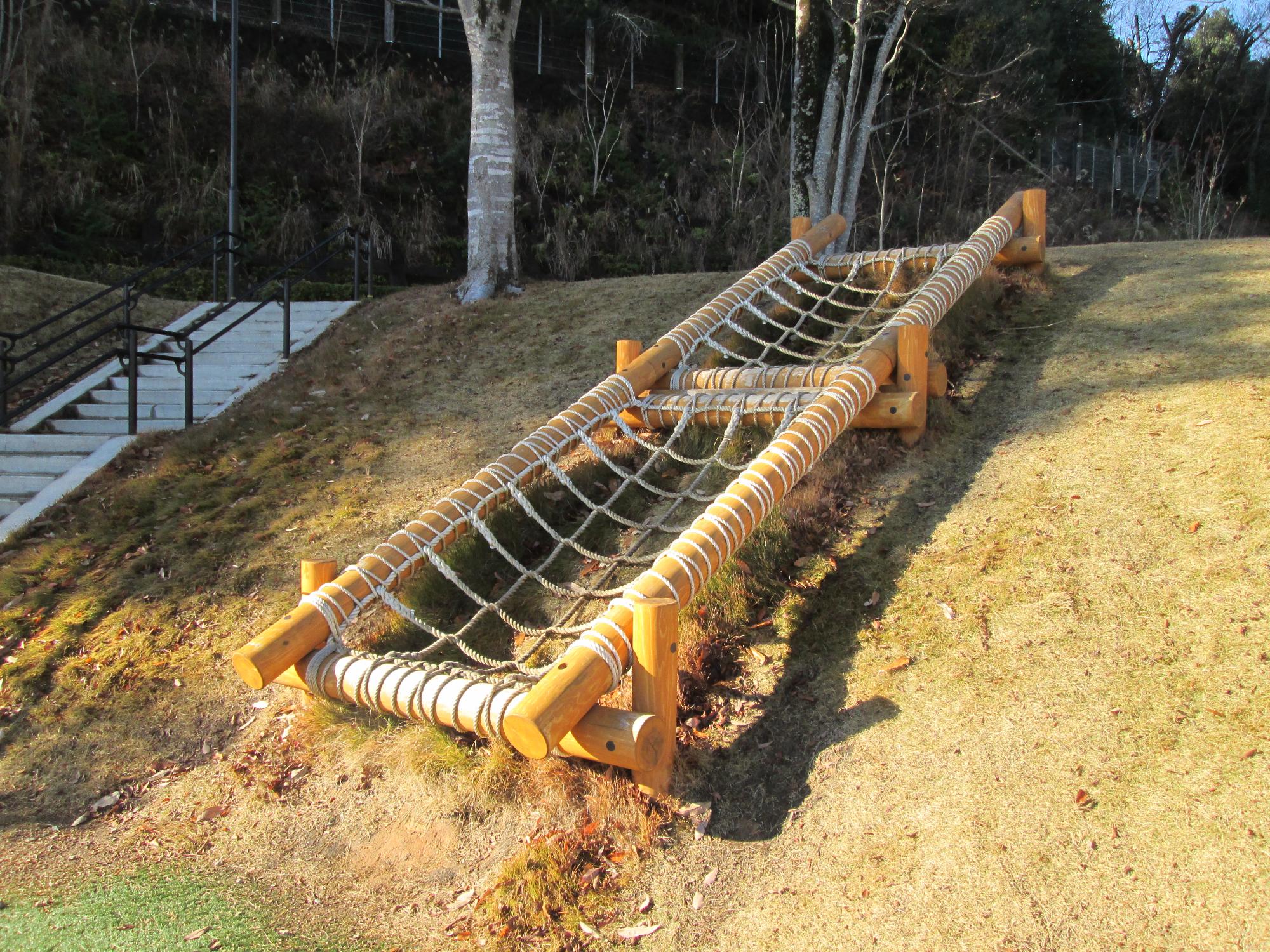 龍野公園ネット登り遊具