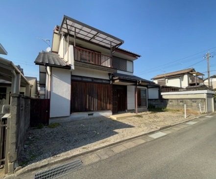 白い外観2階建て物件番号195外観写真