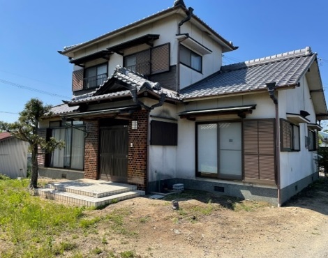 2階建ての物件番号201の外観写真