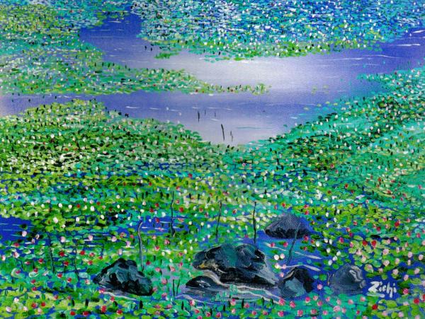 睡蓮が咲き誇り所々に水面が見えている池を描いた「睡蓮の池」の作品を写した写真