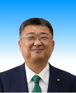 角田勝議長の顔写真